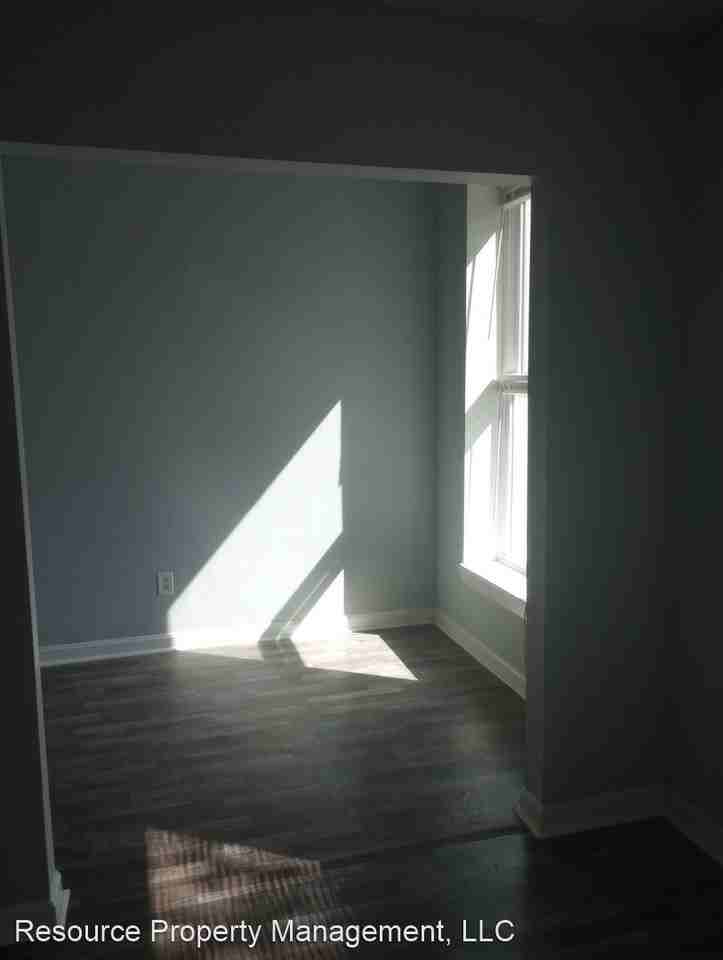 2023 W. Jefferson Street - Photo 3 of 12