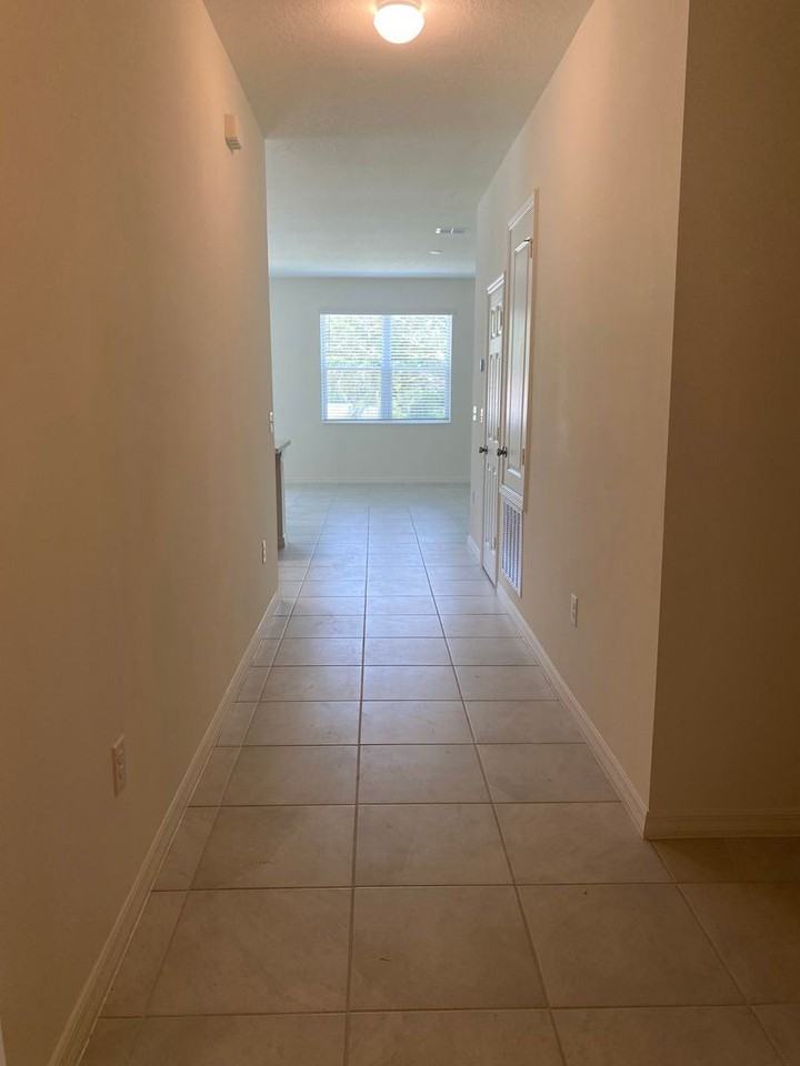 7163 Cruz Ct - Photo 2 of 19