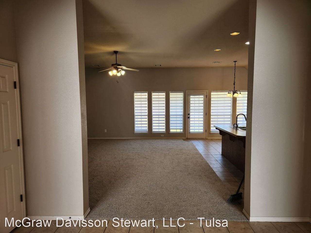 19015 E 50th St - Photo 2 of 16