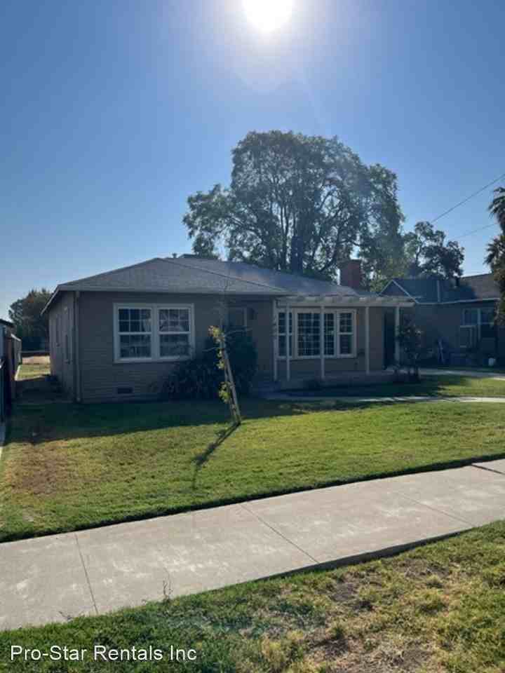 1405 N Redington St - Photo 2 of 10