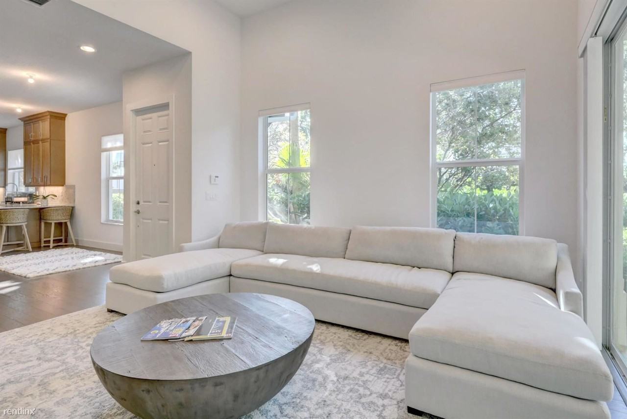 11401 Pointe Midtown Dr - Photo 2 of 36