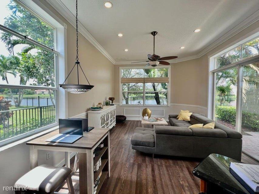 2333 Waburton Ter - Photo 2 of 28