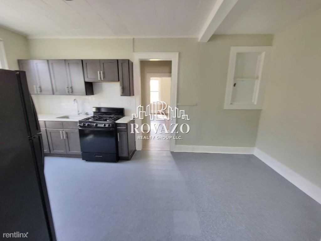 57 Melville Pl - Photo 2 of 9