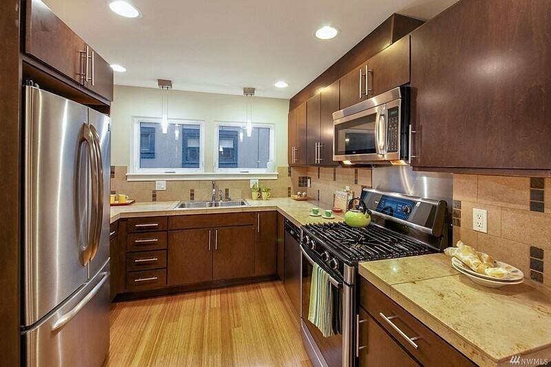 3841 Woodland Park Ave N #B - Photo 6 of 15