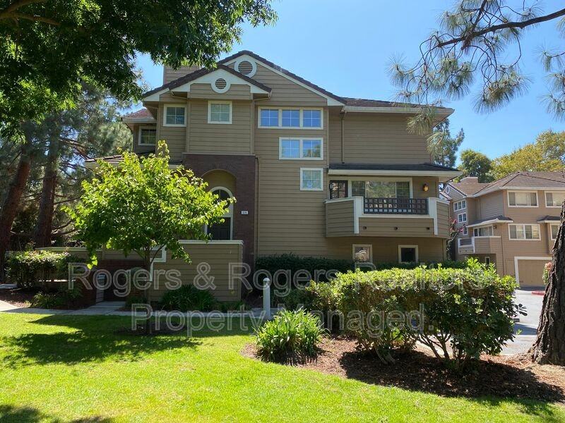 518 Mill River Ln - Photo 3 of 15