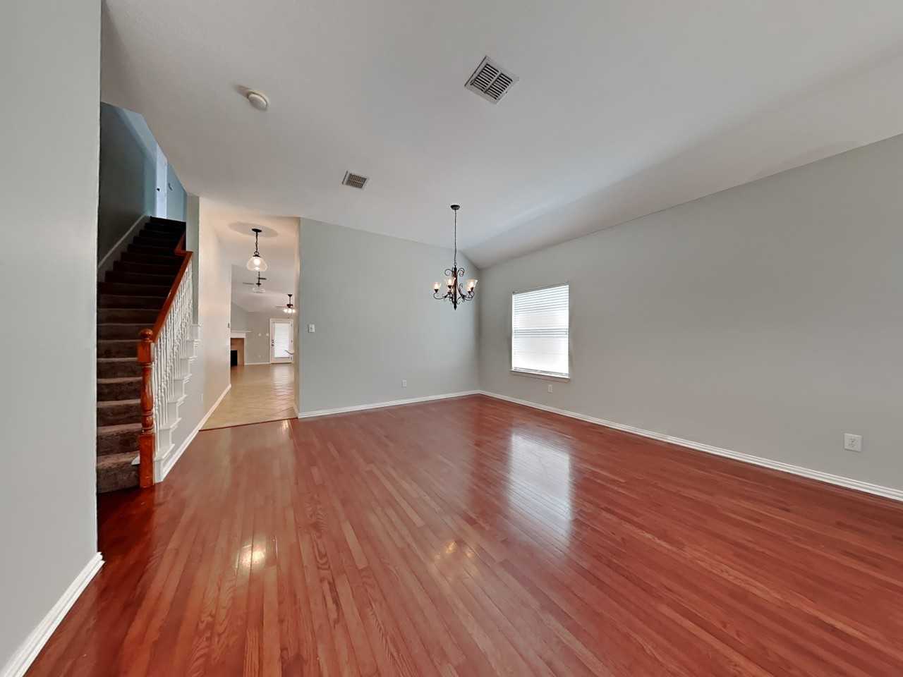 1530 Timber Ridge Dr - Photo 3 of 21