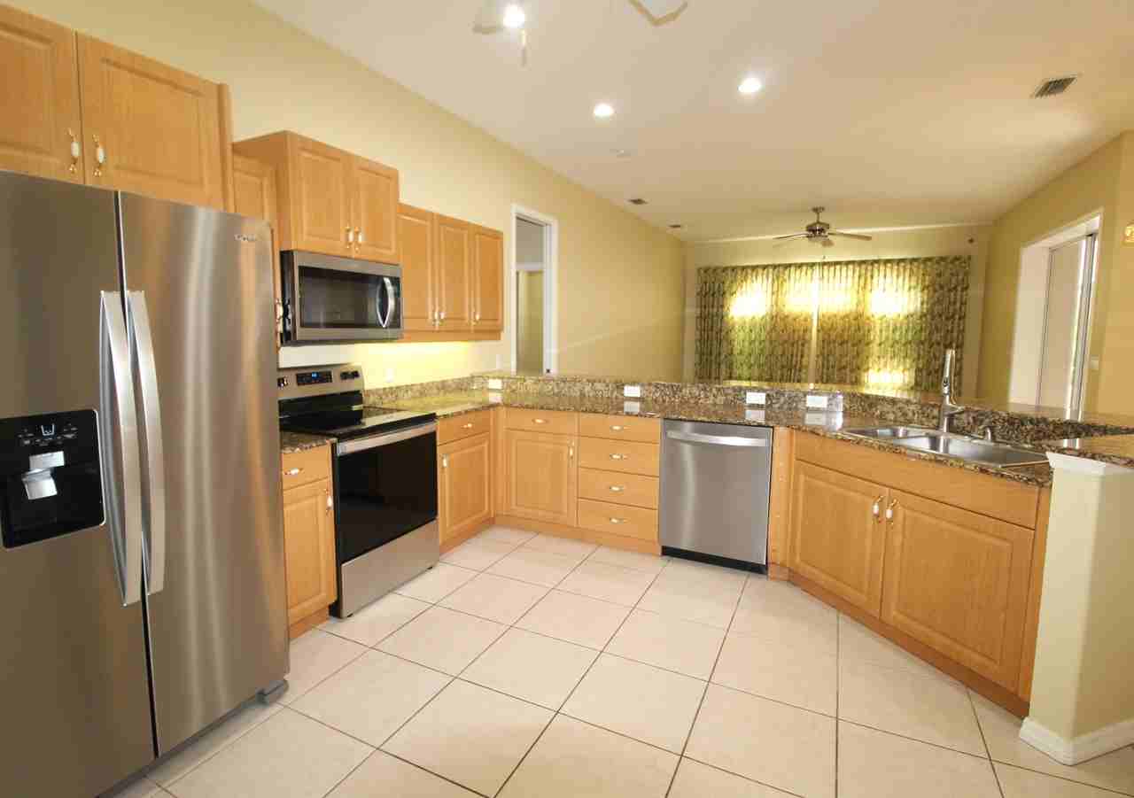 5615 Eastwind Dr - Photo 2 of 23
