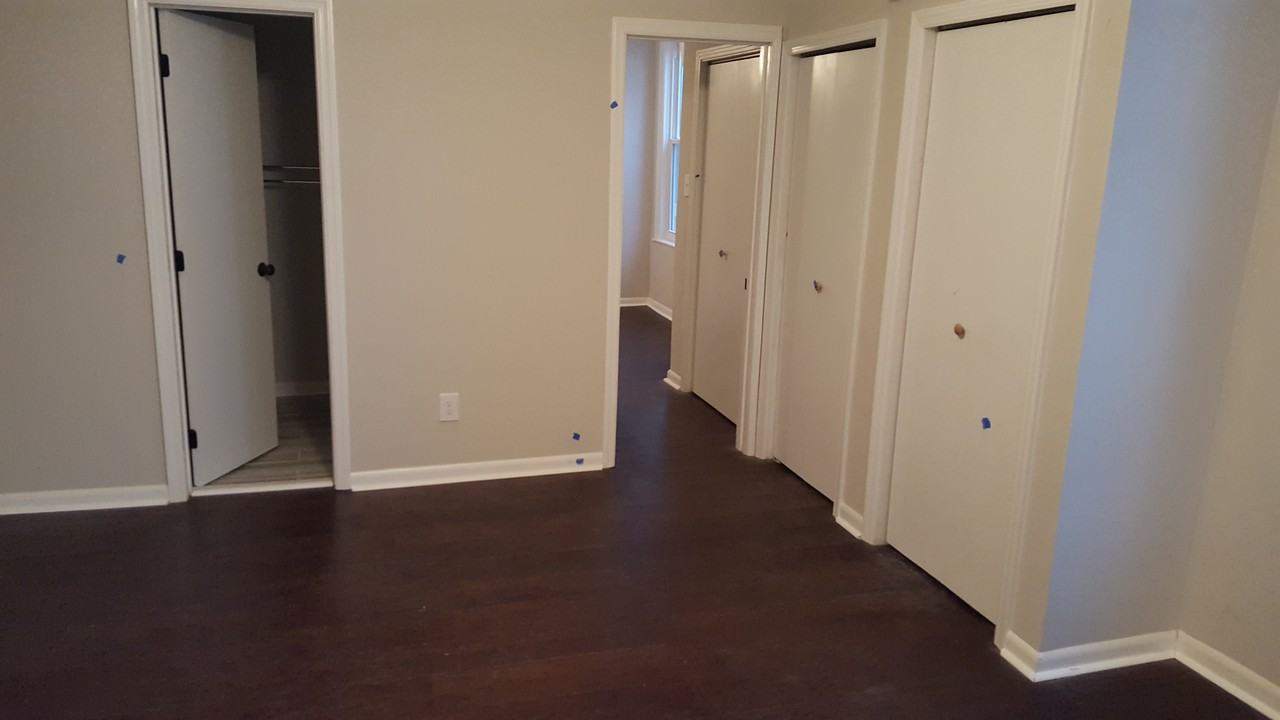 4106 Howley Street #2R - Photo 3 of 8