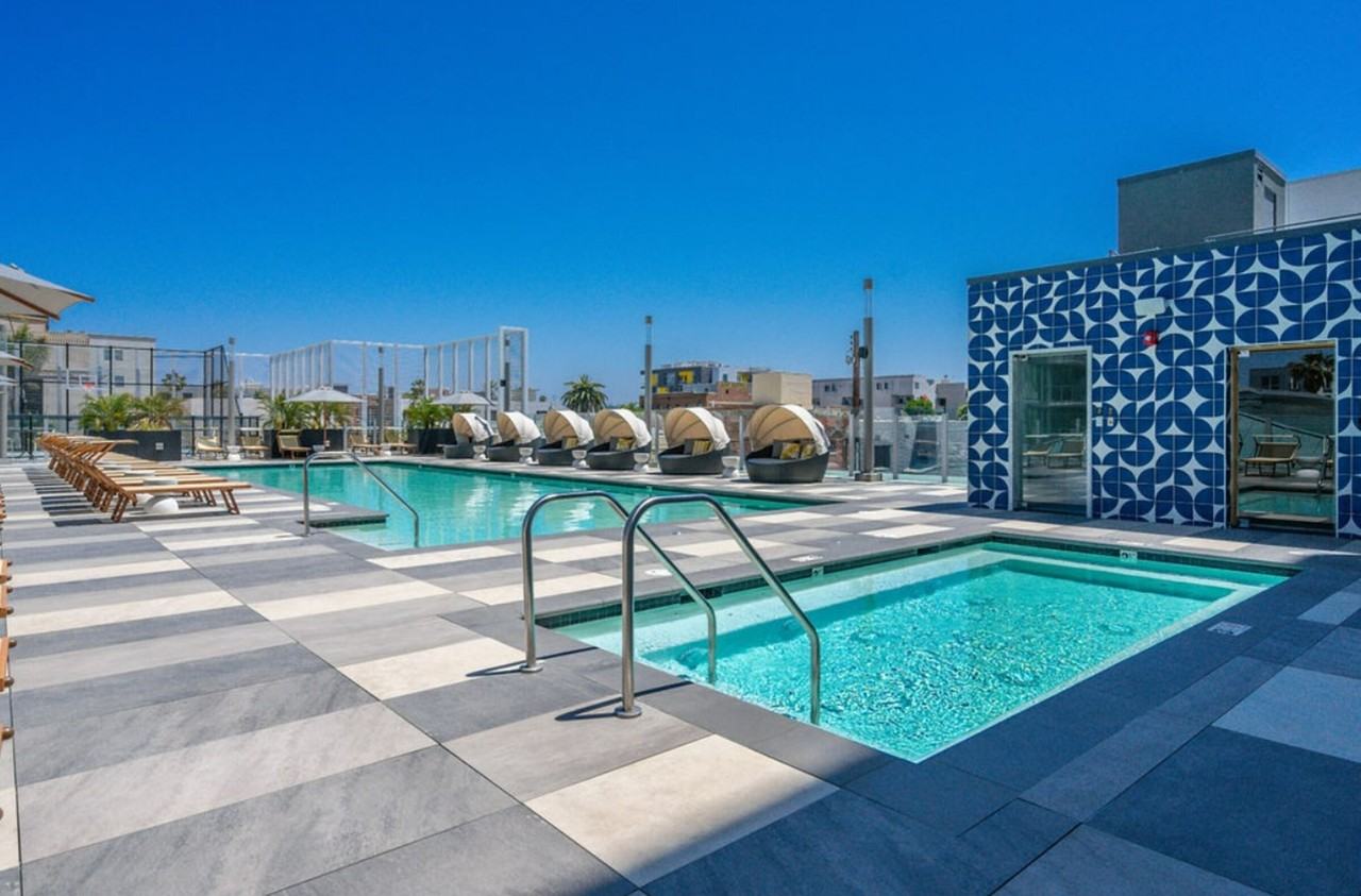 333 East Broadway - Photo 2 of 45