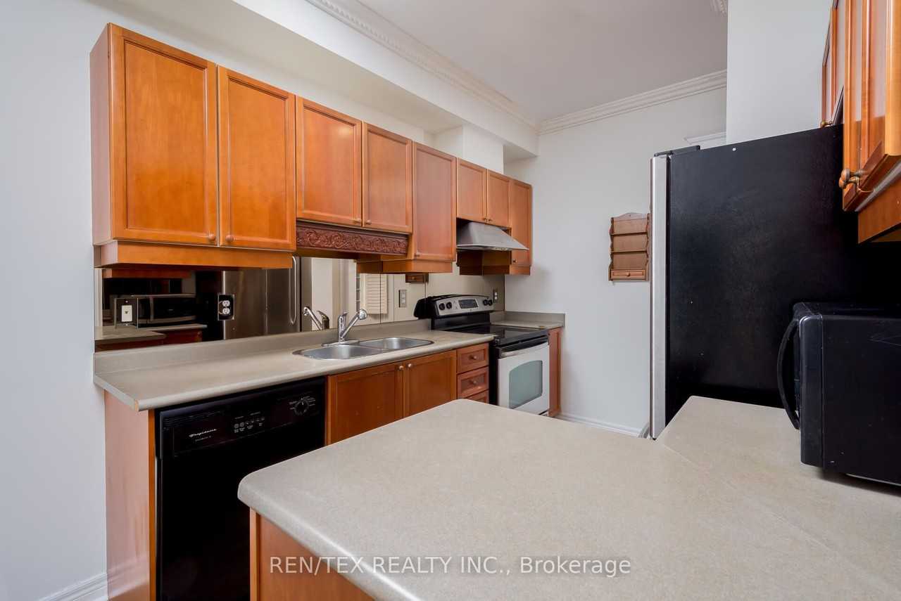 104 Jordanray Boulevard - Photo 2 of 13