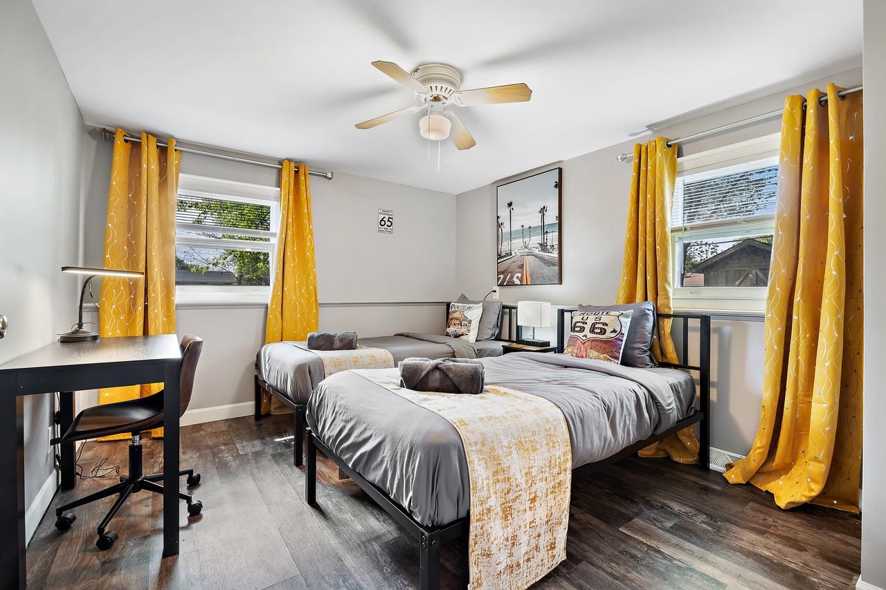 307 Walter St # B - Photo 3 of 34