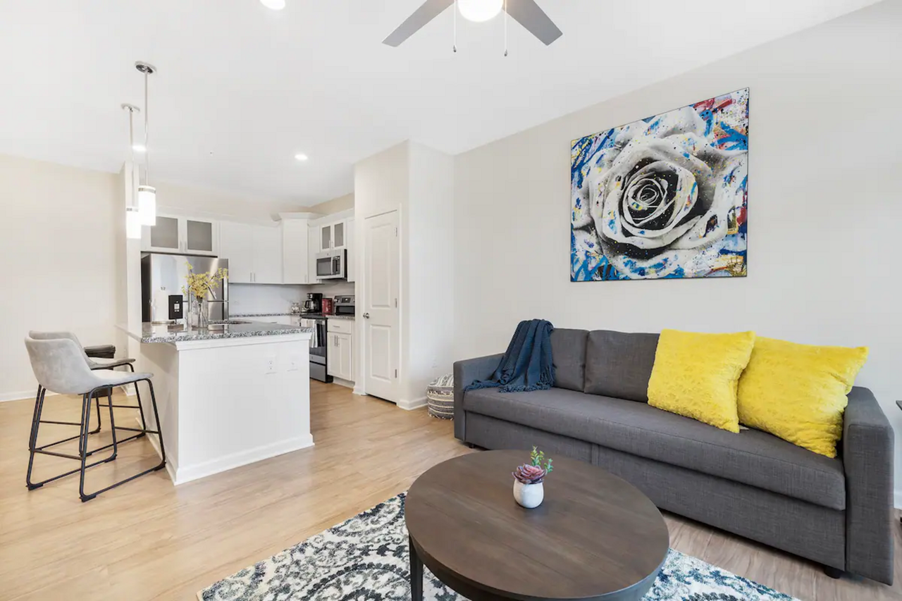 600 Fenway Pl - Photo 2 of 37