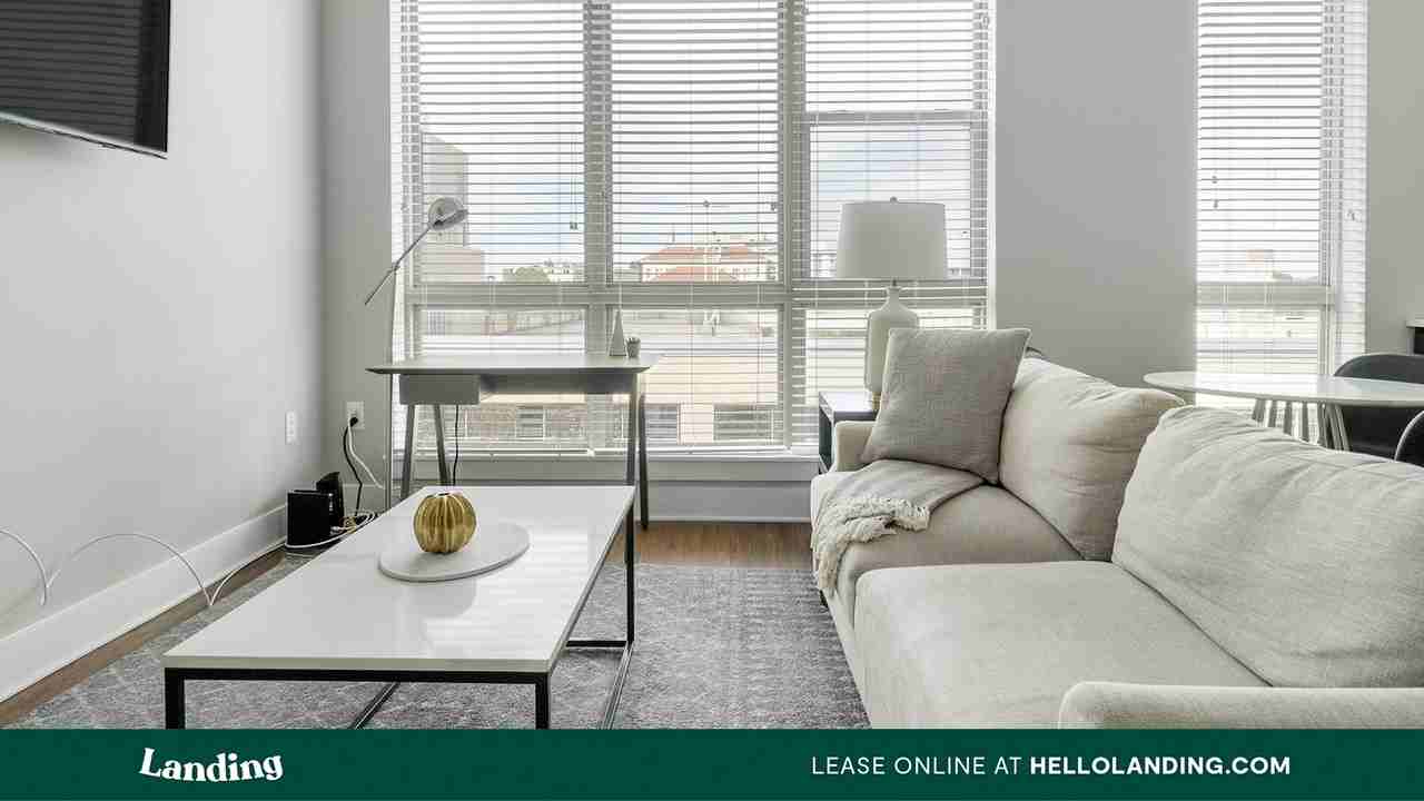 511 South Mangum Street - Photo 2 of 27