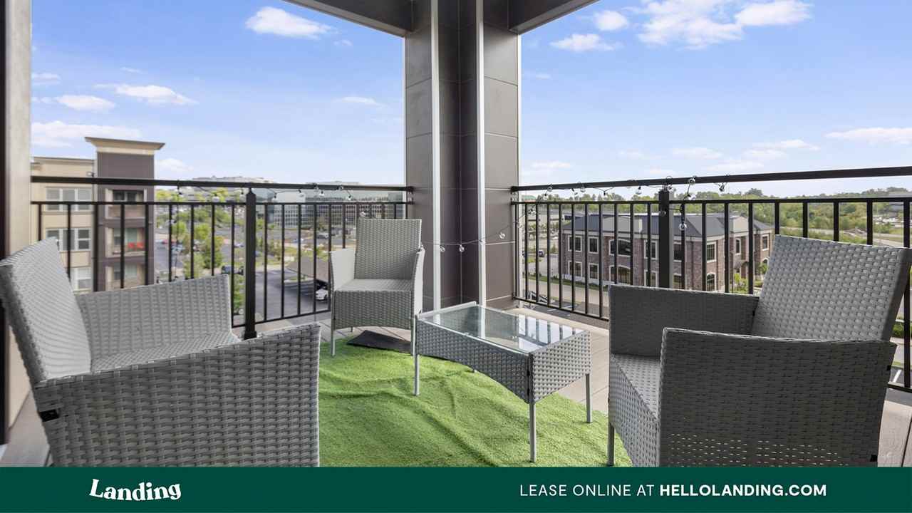 12847 Daylight Dr Apartments in Des Peres, MO 63131 Zumper