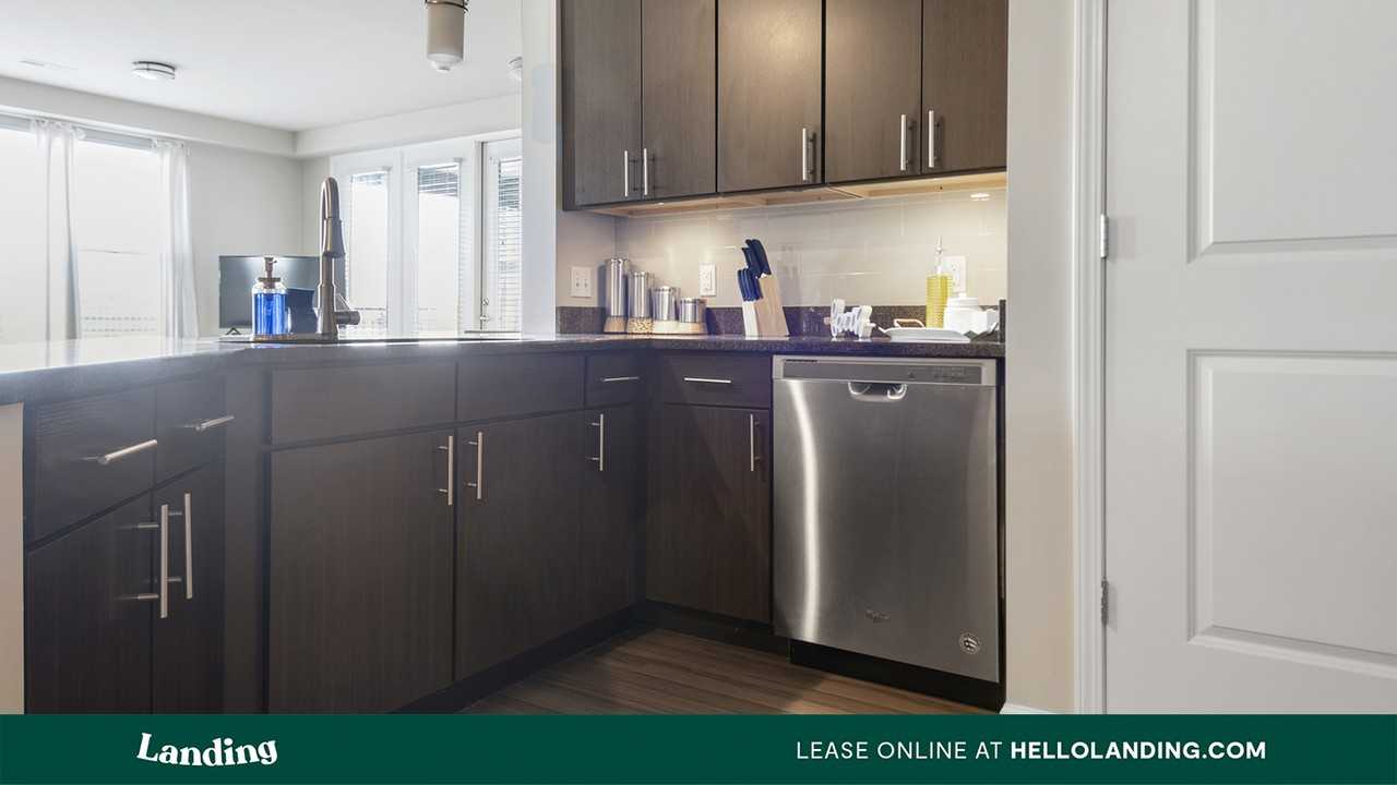 12847 Daylight Dr Apartments in Des Peres, MO 63131 Zumper