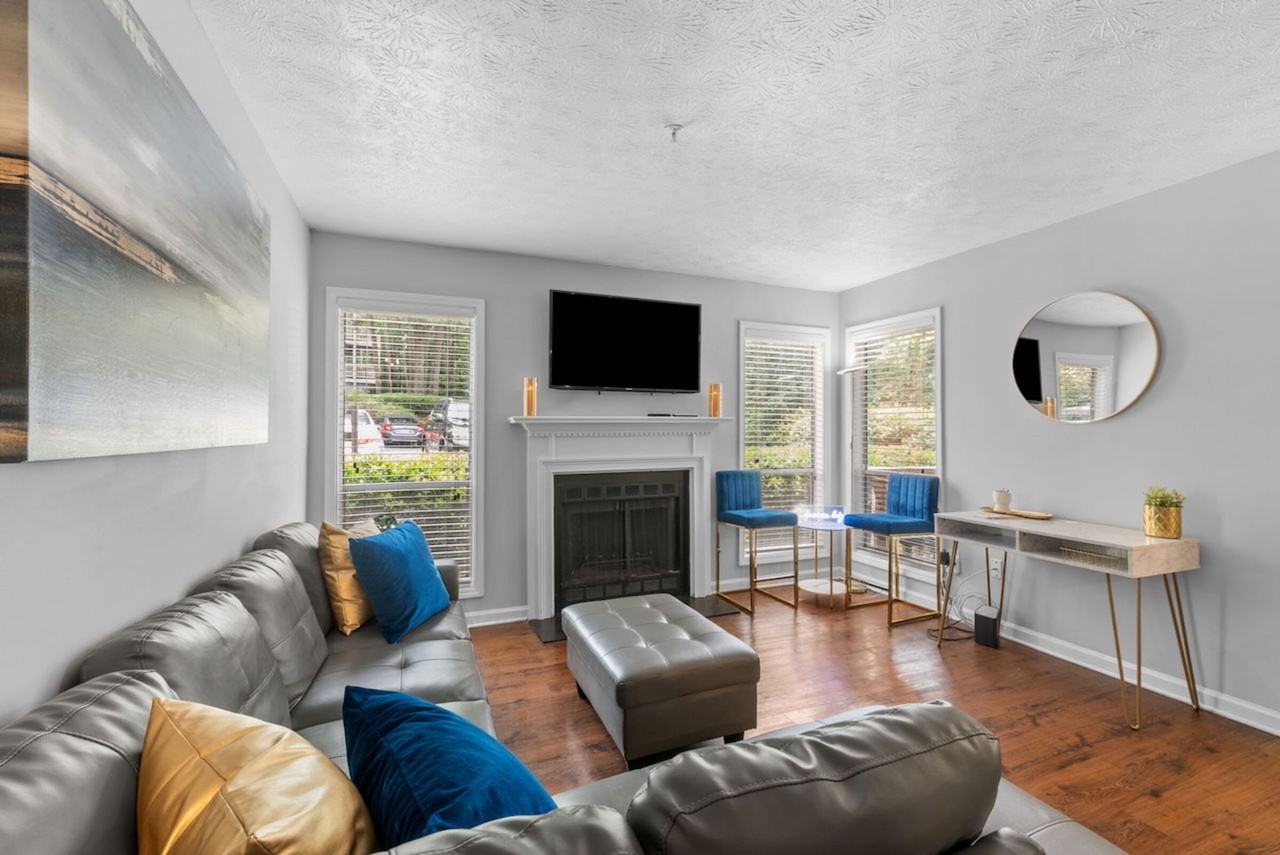 3070 Paces Station Rdg #3070 - Photo 3 of 19