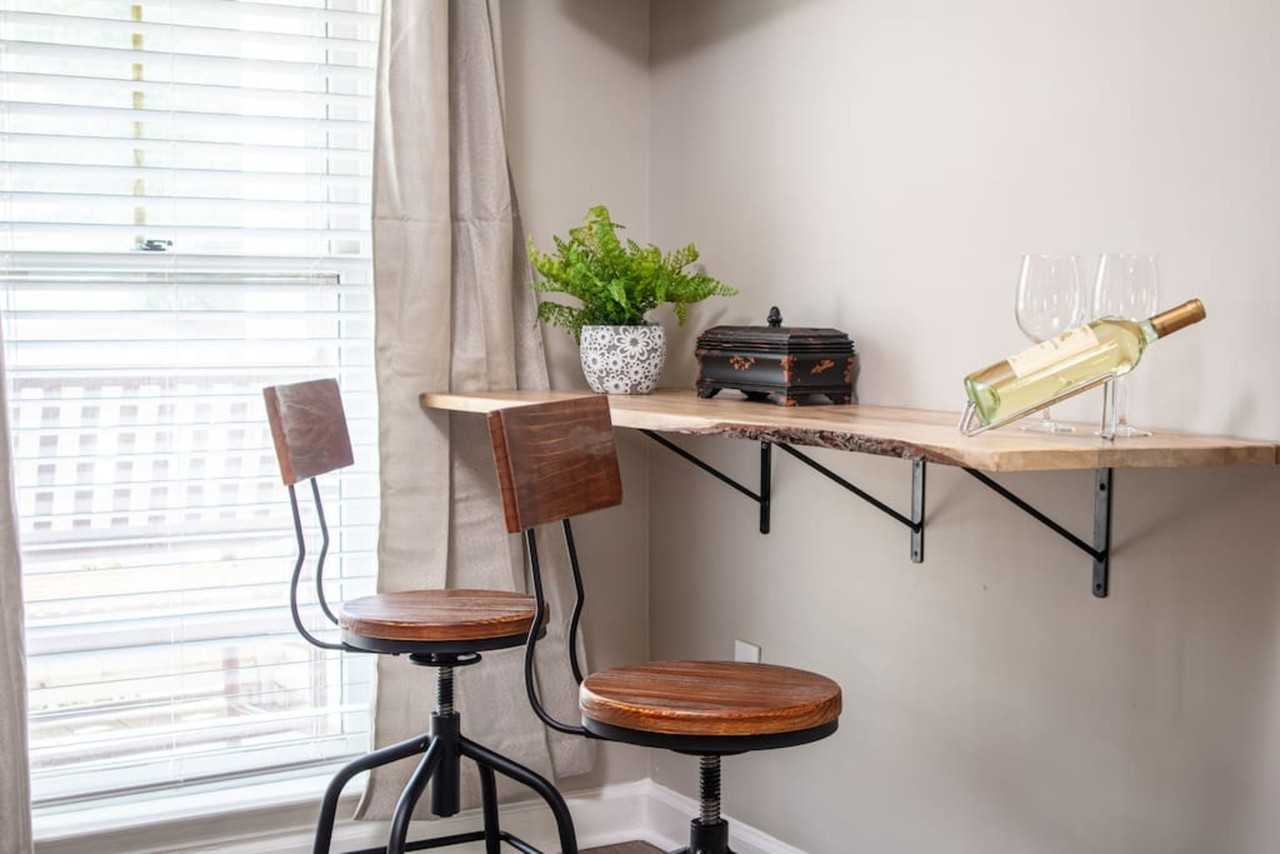 127 Whitman St #1 - Photo 2 of 9