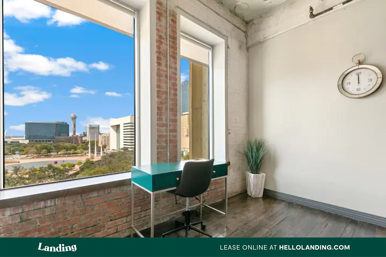 500 S Ervay St - Photo 2 of 50