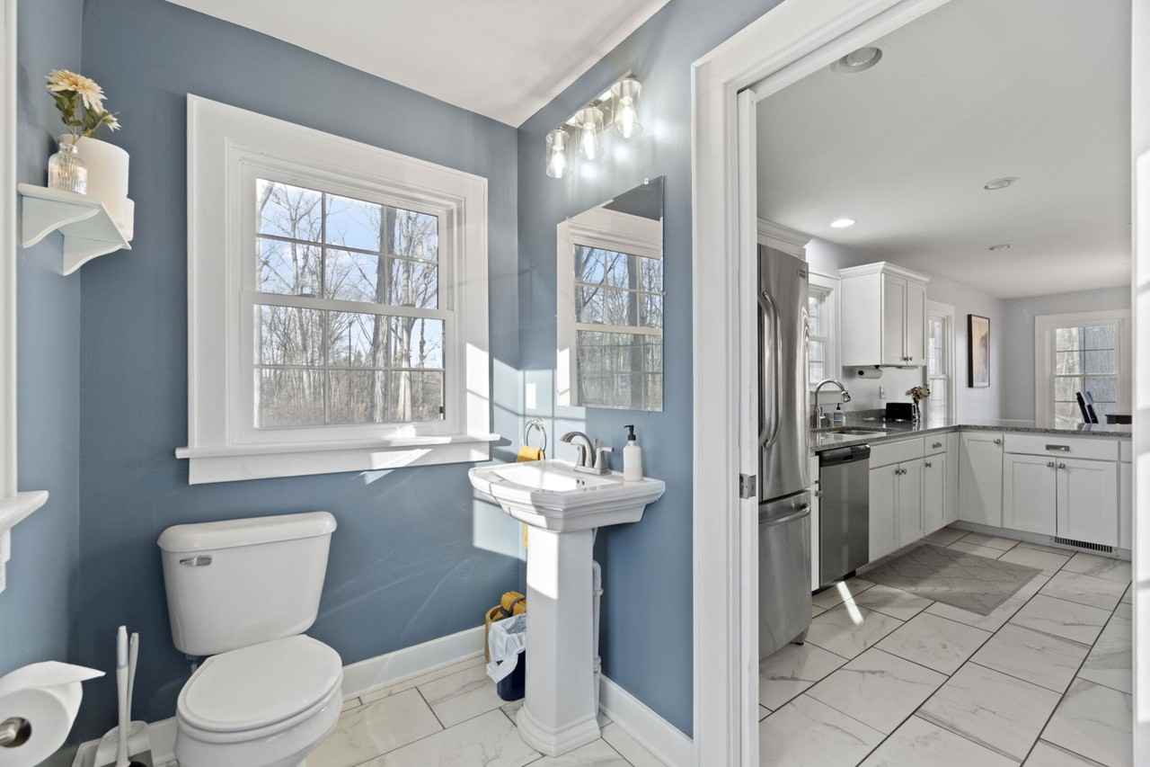 2400 Randall Rd #1 - Photo 3 of 24