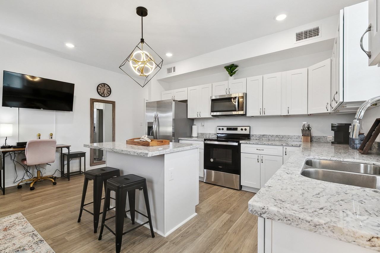 1634 Florida Ave #1632 - Photo 3 of 11