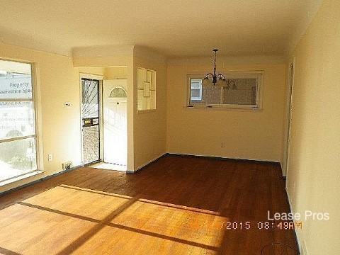 9631 Beech-Daly Rd - Photo 3 of 6