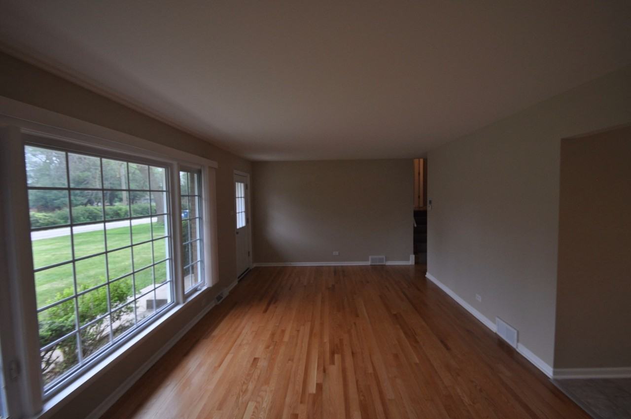 6043 W 127th St - Photo 2 of 11