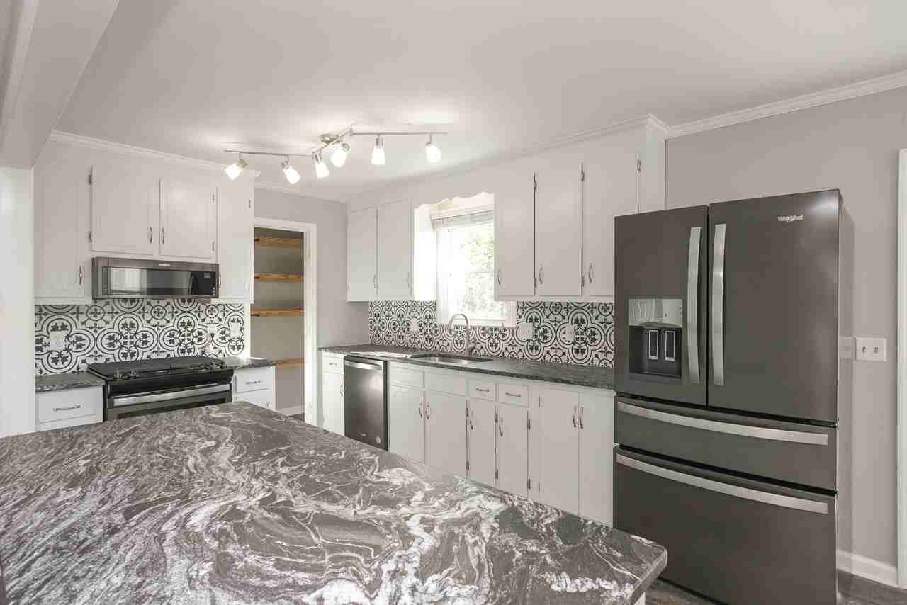 1414 Bluegrass Road - Photo 2 of 19