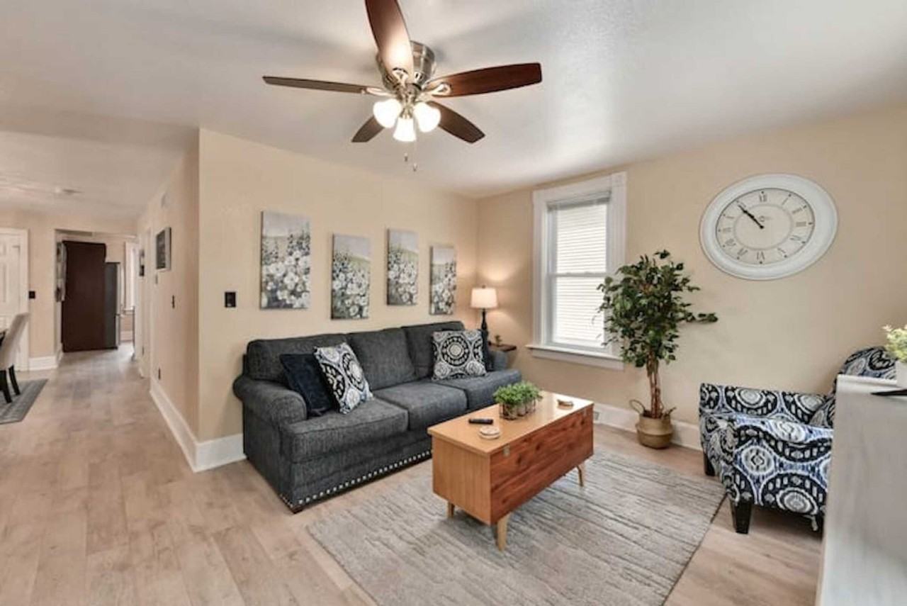 621 E Wright St #621 - Photo 2 of 22