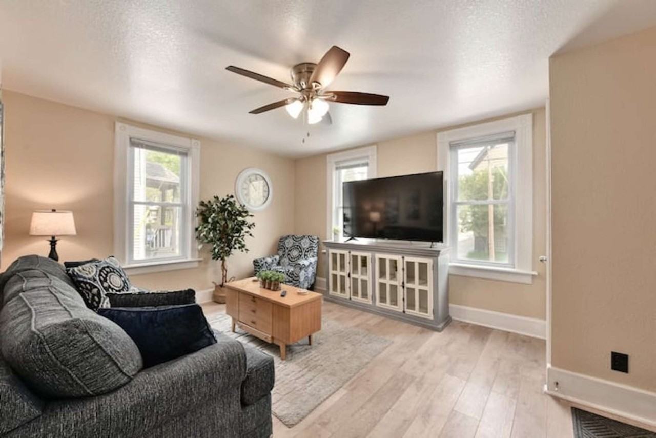 621 E Wright St #621 - Photo 3 of 22