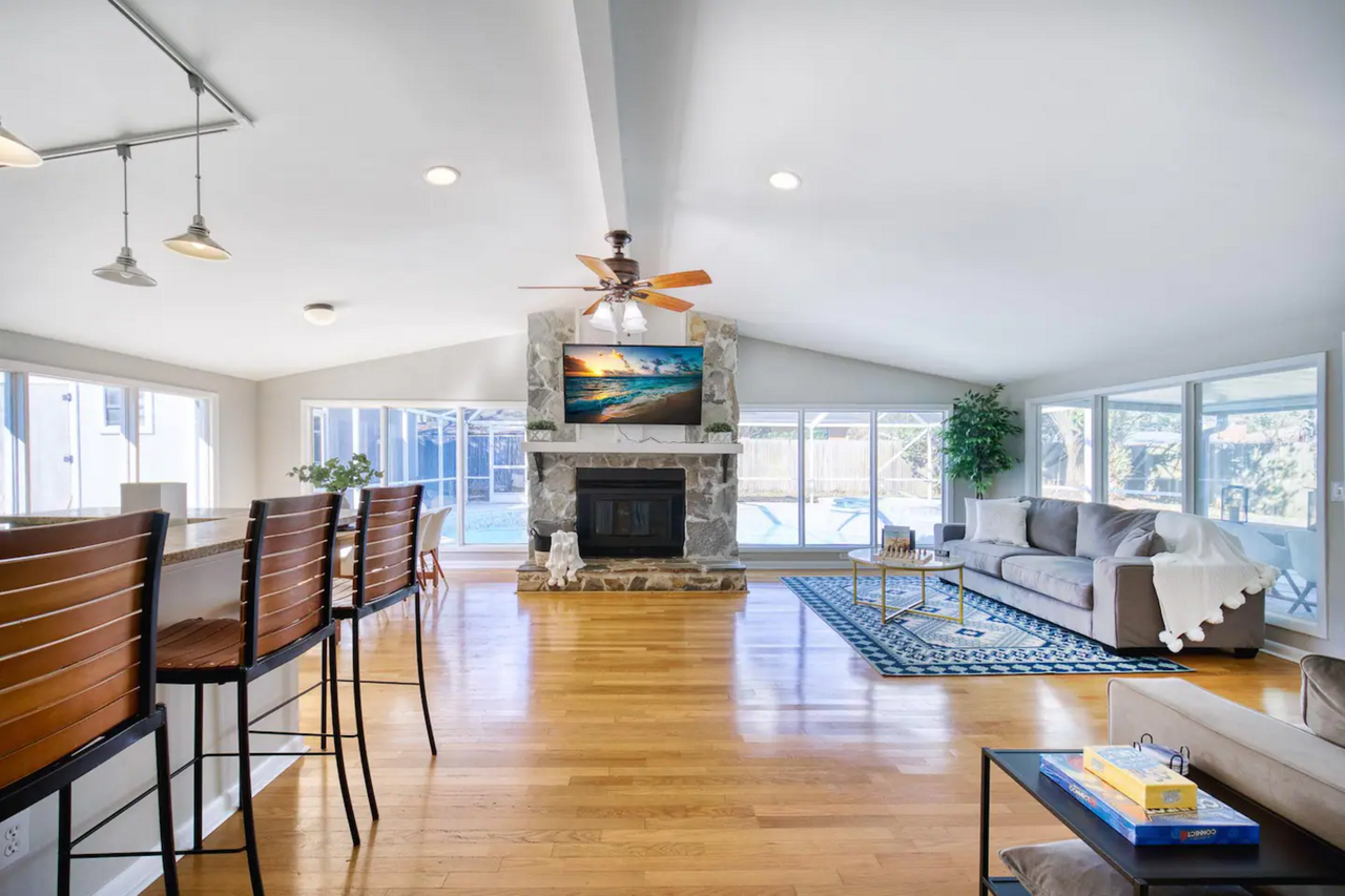 3323 Wilkshire Ln #1 - Photo 2 of 12