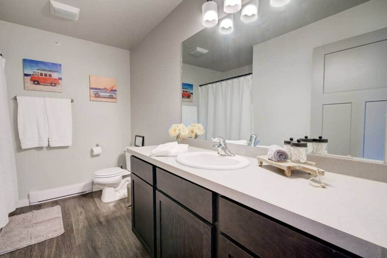 360 Enterprise Blvd - Photo 3 of 26