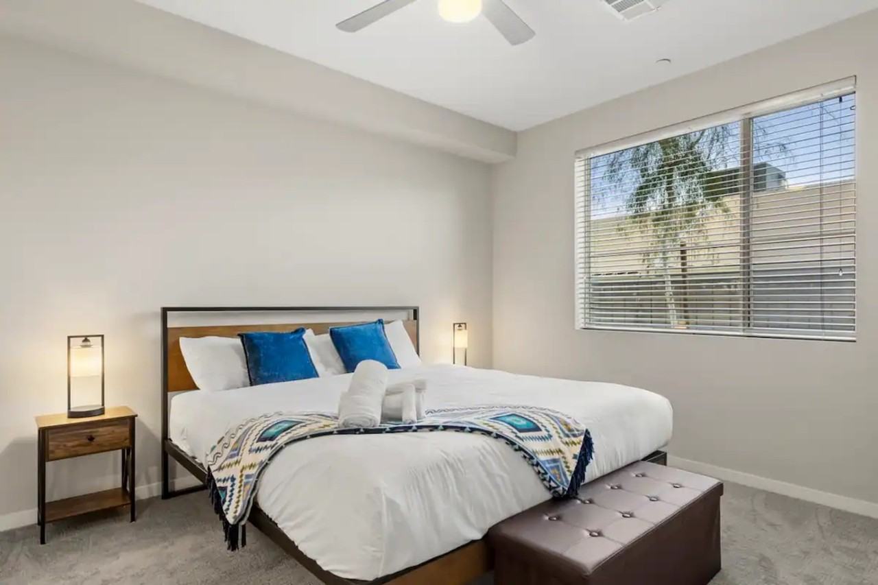 4949 N 7th St - Photo 3 of 50