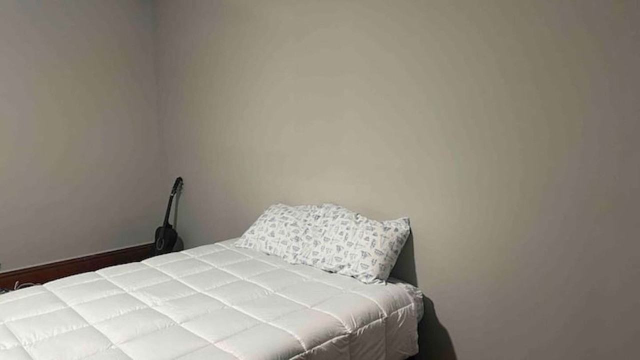 1214 Summit St #2 - Photo 3 of 6