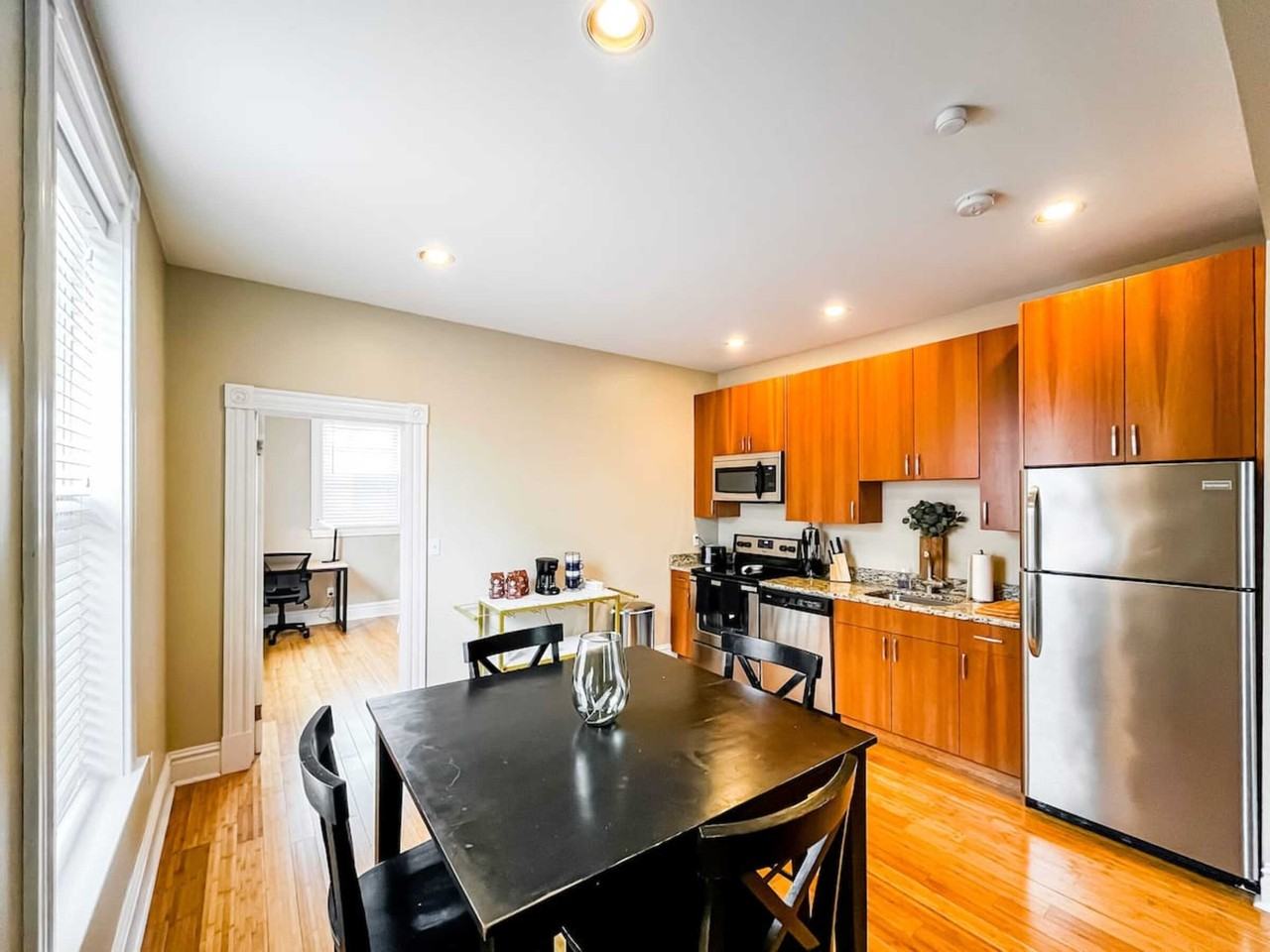 1822 Marconi Ave - Photo 3 of 21