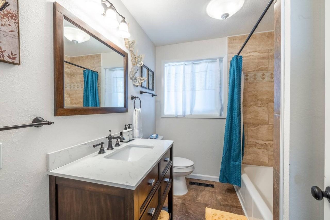 665 Van Buren Ave #1 - Photo 2 of 10