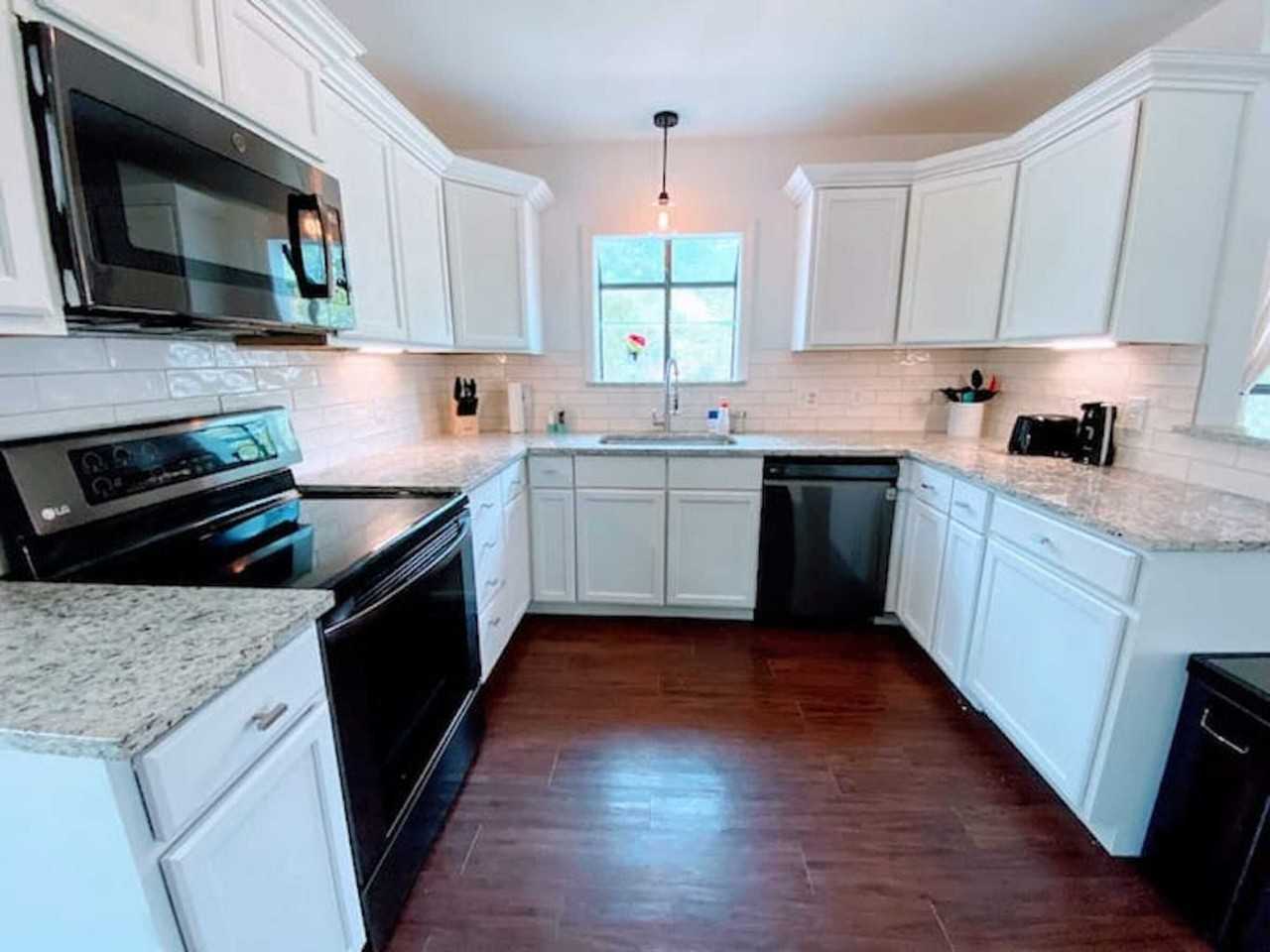 21822 Tallahassee Ave #A - Photo 2 of 12