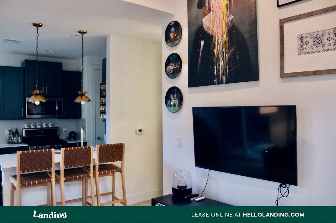 3312 Robinson Ave #B - Photo 3 of 16