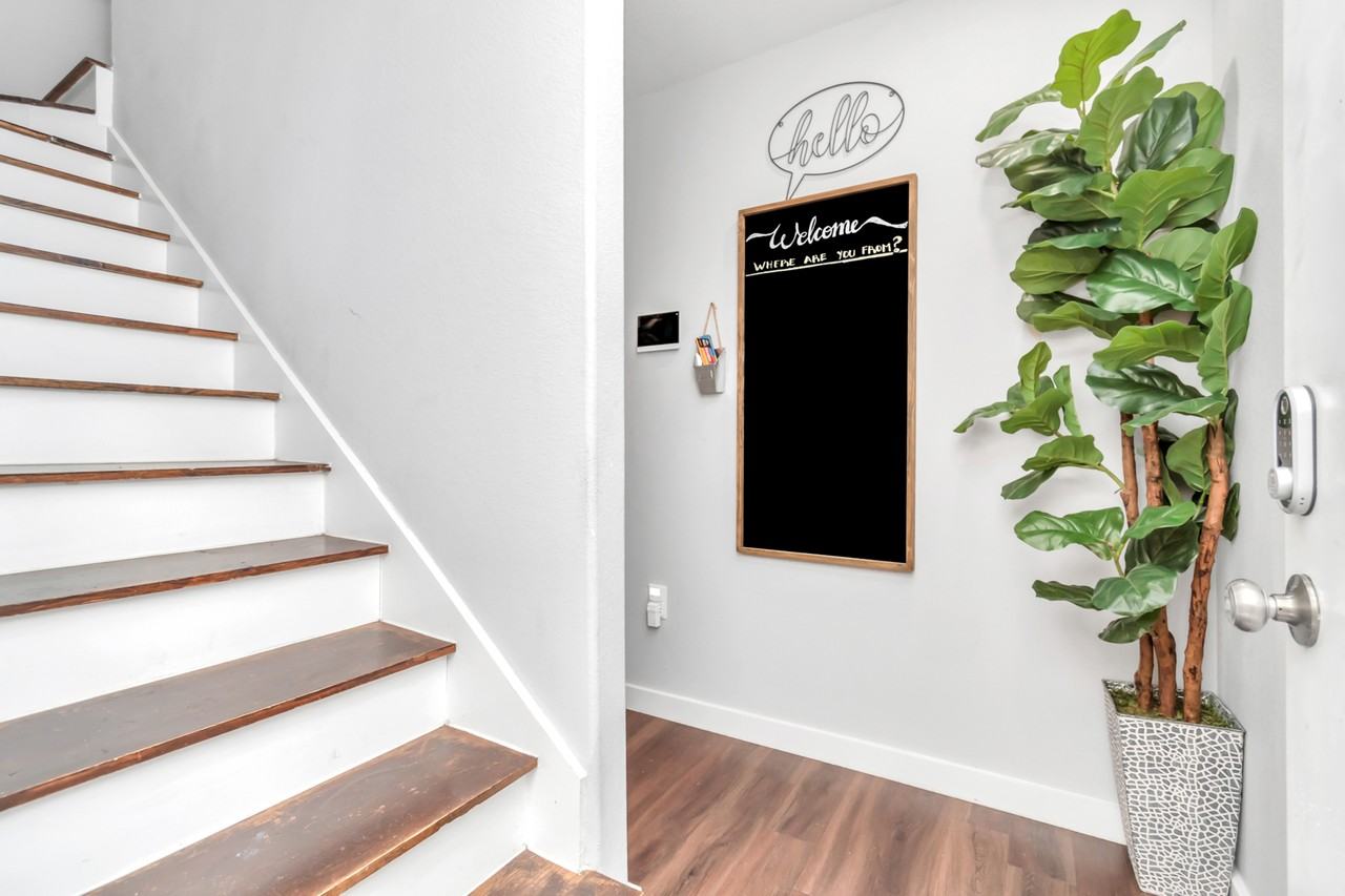 6608 Haight St Unit A #1 - Photo 2 of 12