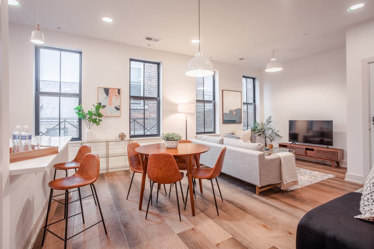 26 W 15th St #6F - Photo 3 of 9