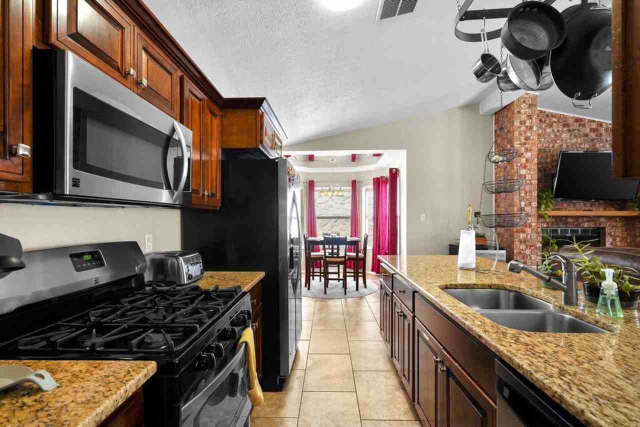 136 Masquerade Ln #1 - Photo 2 of 17