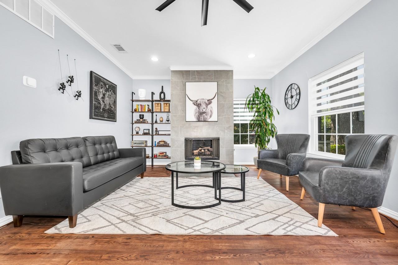 6918 Webster St #A - Photo 2 of 11