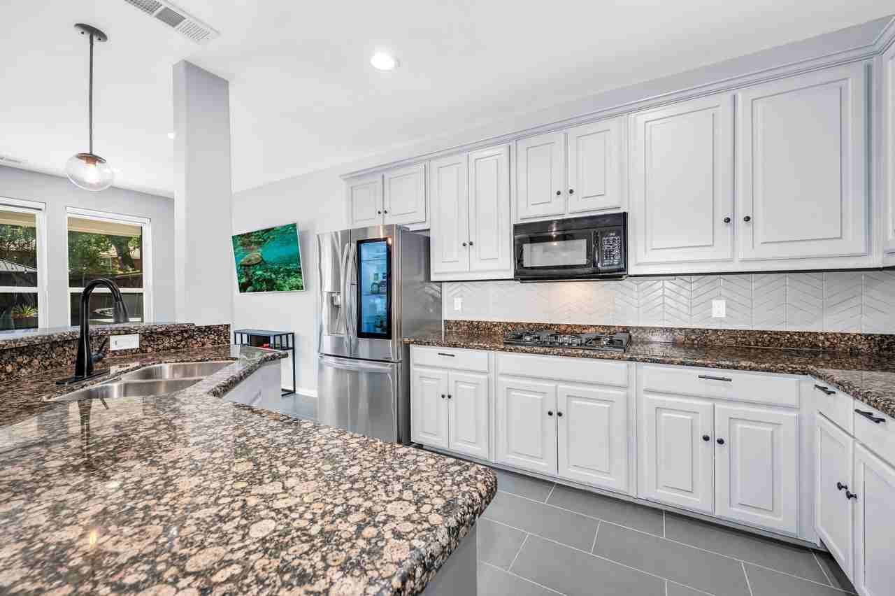 6918 Webster St #A - Photo 3 of 11