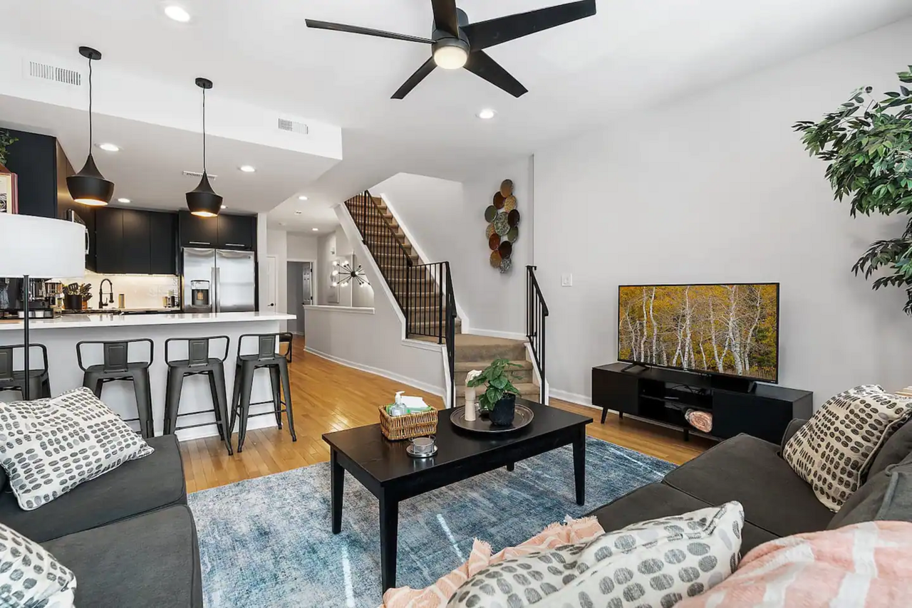 2318 Grays Ferry Ave #A - Photo 2 of 12