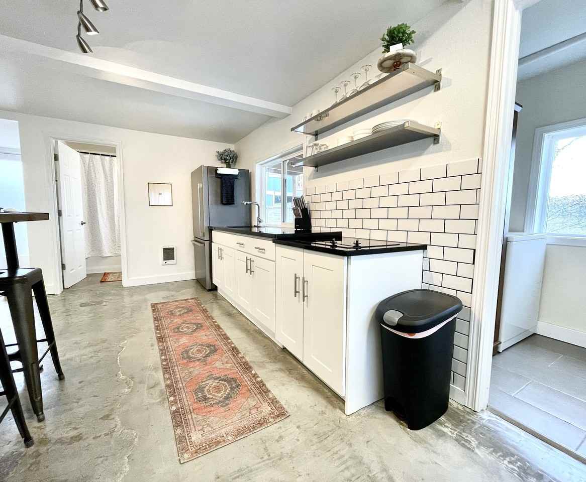 4739 23rd Ave Sw #B - Photo 3 of 13