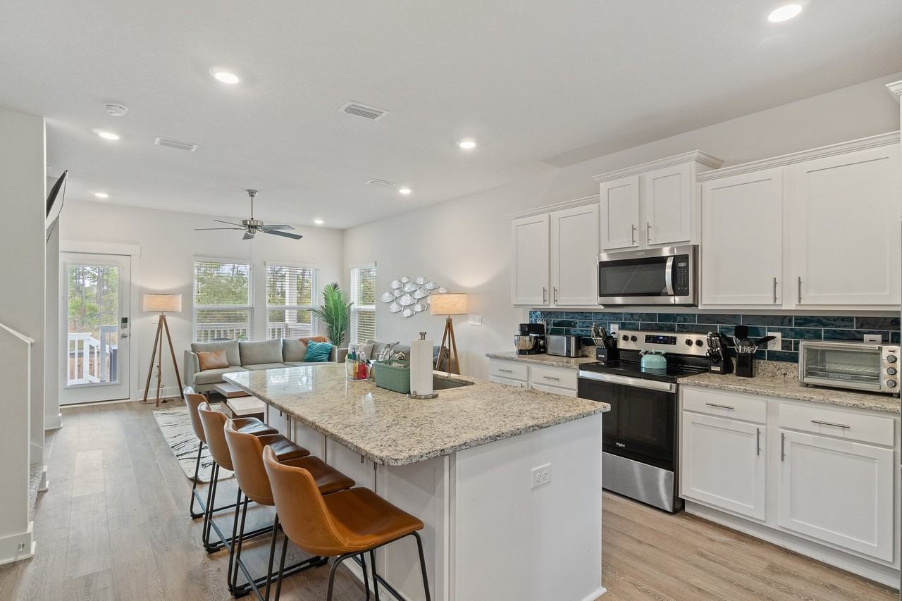 7943 Sweet Retreat Ln #7943 - Photo 2 of 12