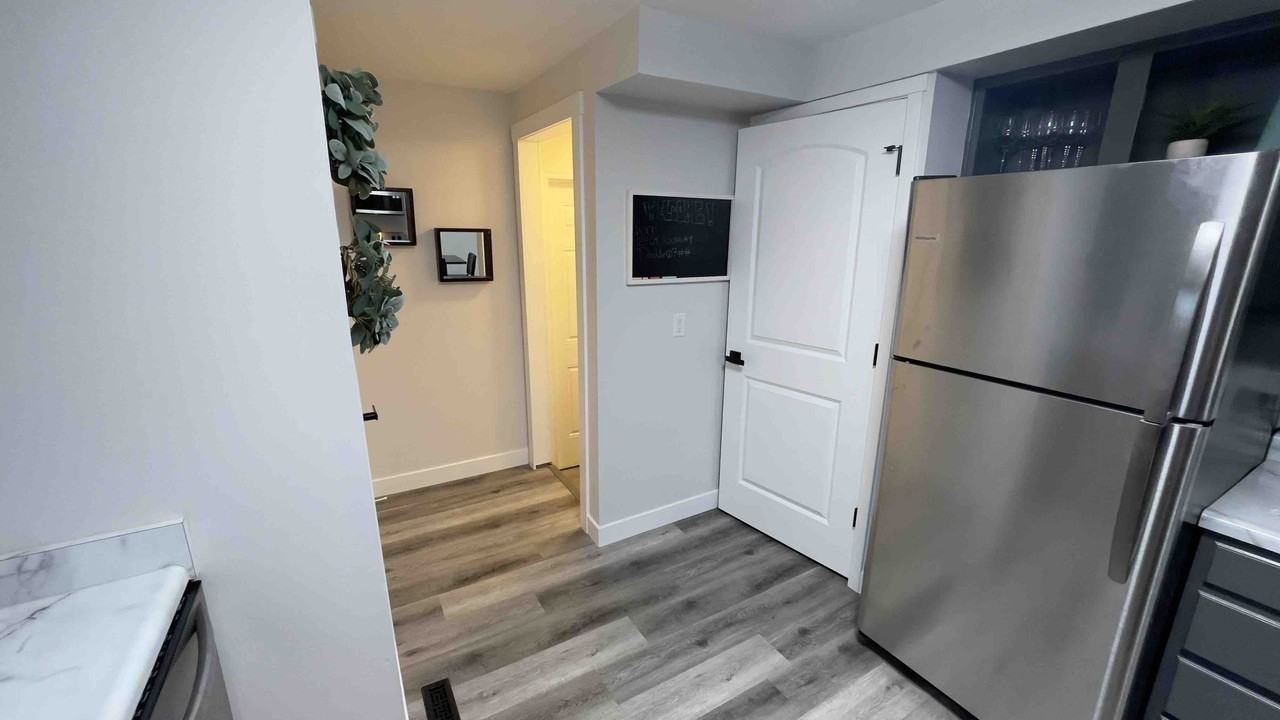 2804 Southway Dr #1 - Photo 3 of 9
