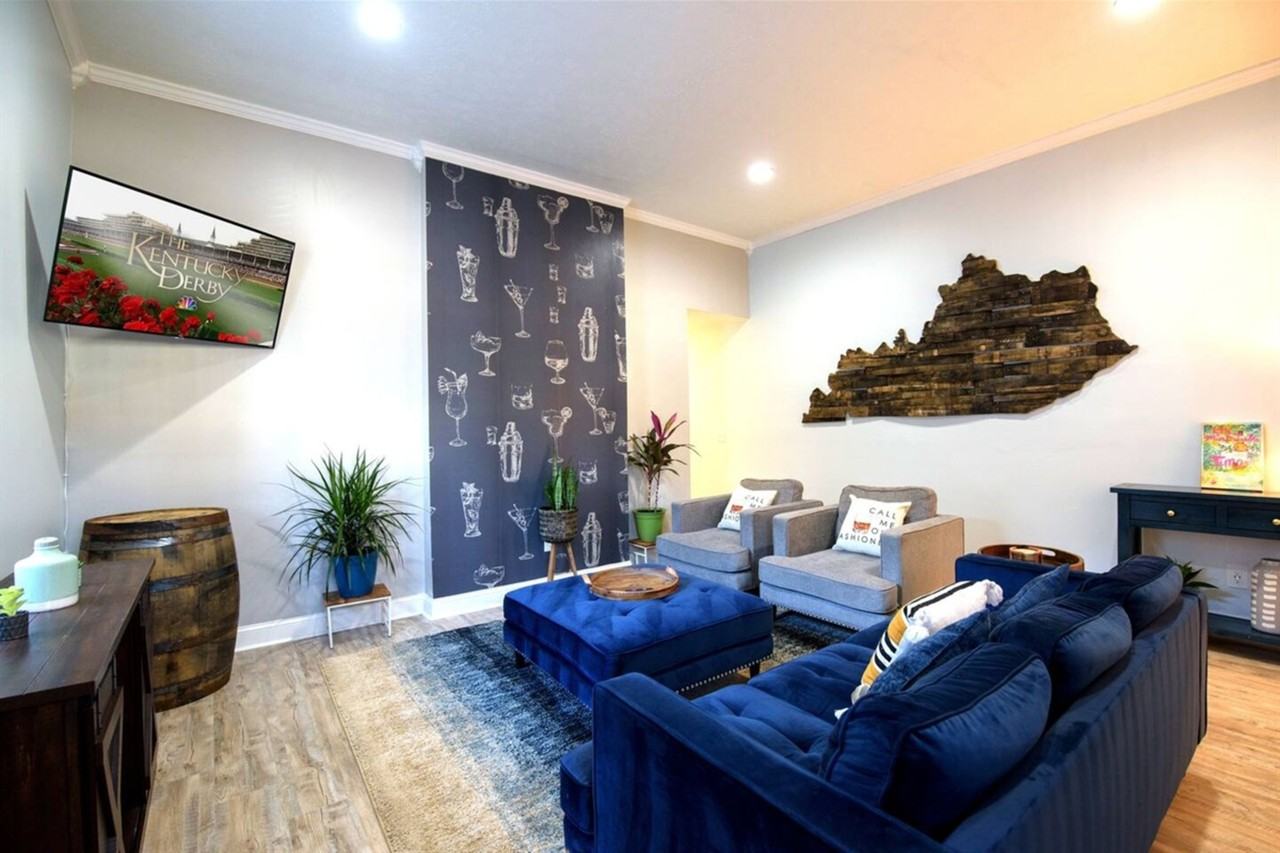 930 E Liberty St #HOME - Photo 2 of 15