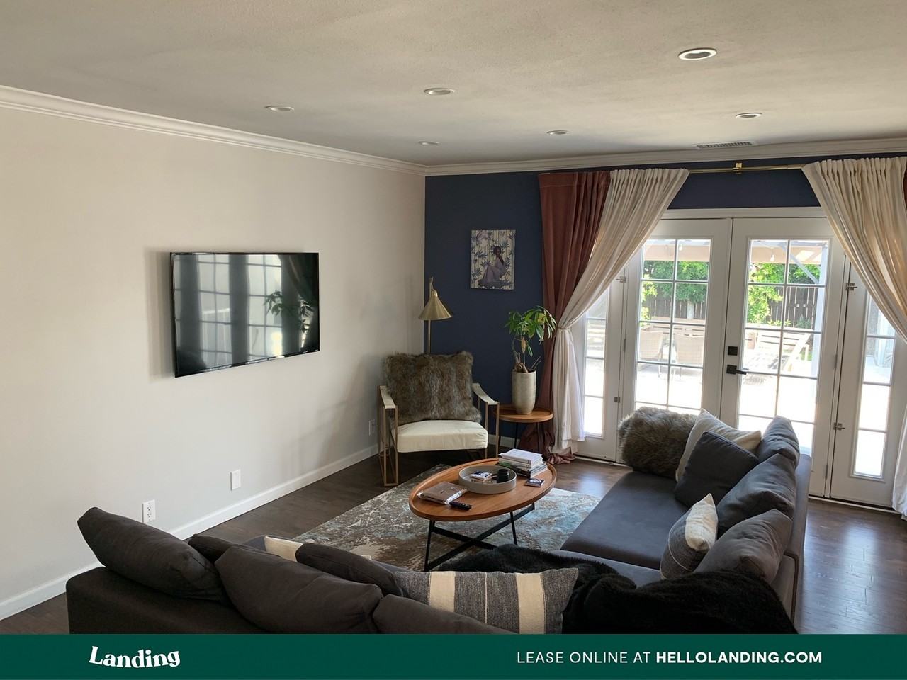 821 W 118th St #1 - Photo 3 of 22