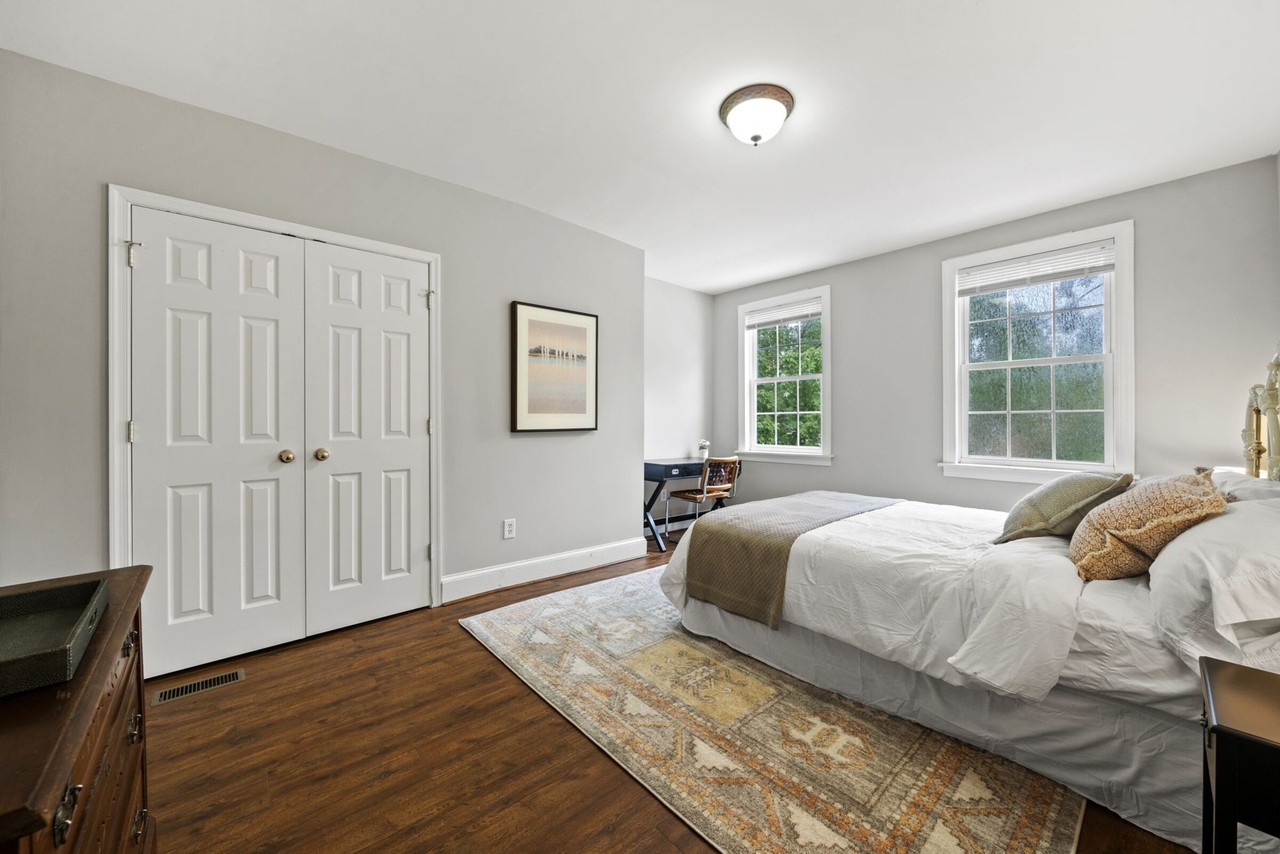 1827 Powhatan St #1 - Photo 3 of 11