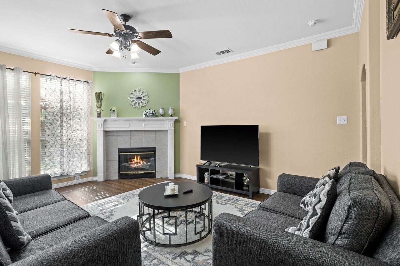 4705 Poppy Hills Dr #4705 - Photo 2 of 23